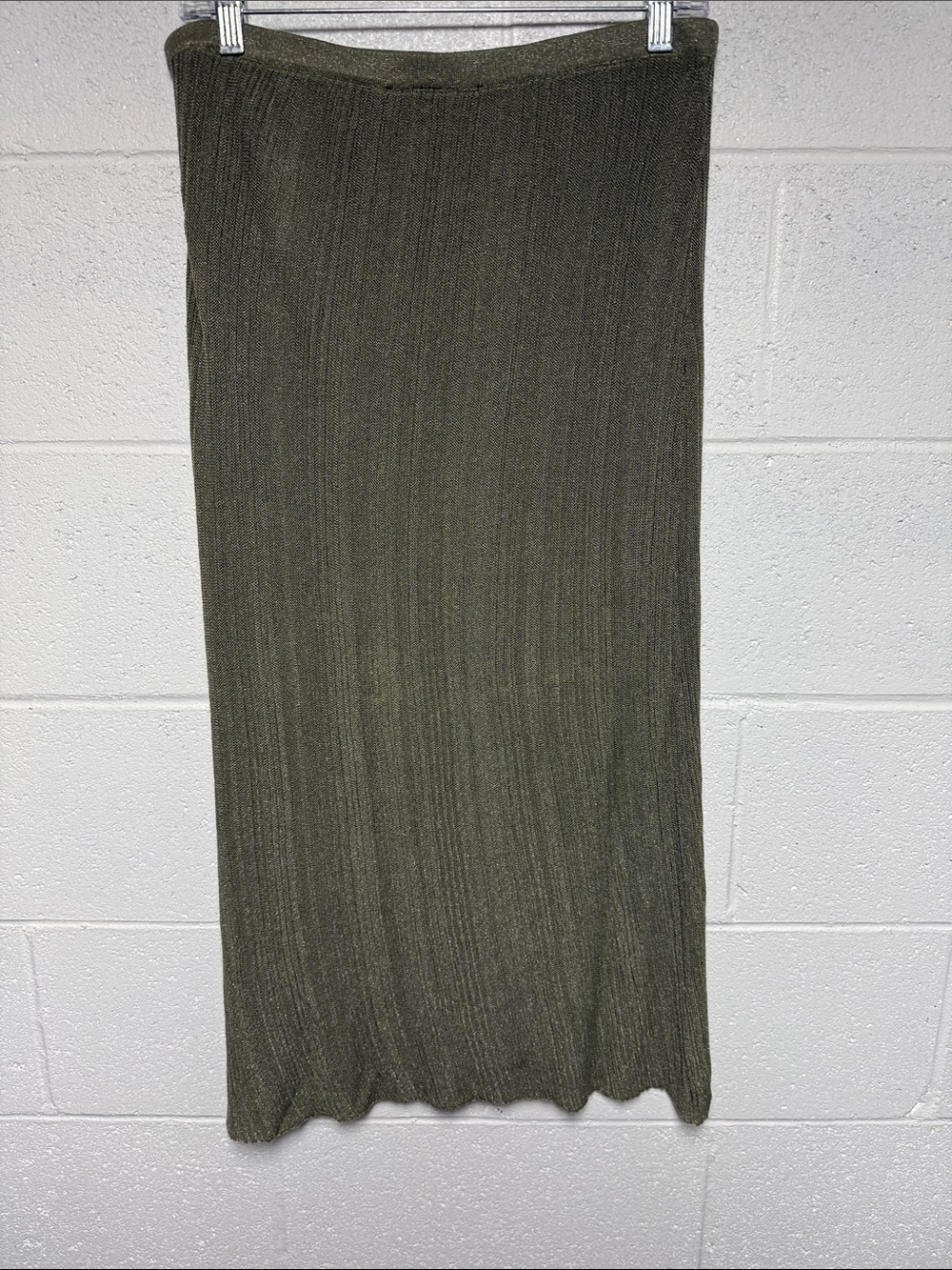 Zara Midi Skirt in Olive Green Shimmer Ribbed Sz Large - Picture 8 of 8